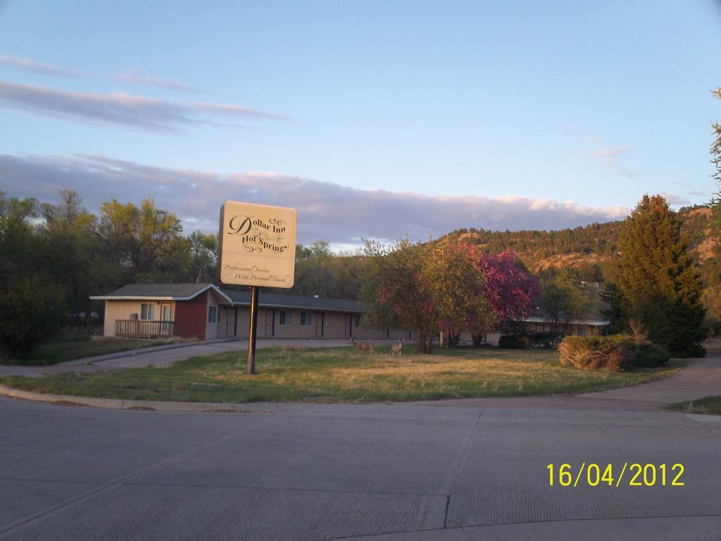 Dollar Inn Hot Springs Exterior photo